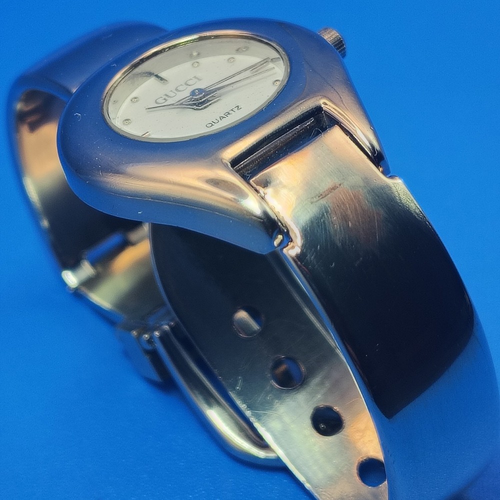 Vintage 1990 GUCCI Bangel Swiss Made Women's Quartz Luxury Watch SS Strap Resto - Picture 9 of 13
